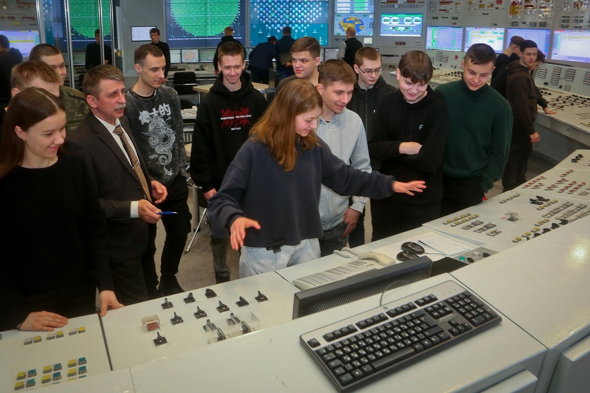 Студенты из Иванова побывали на Смоленской АЭС